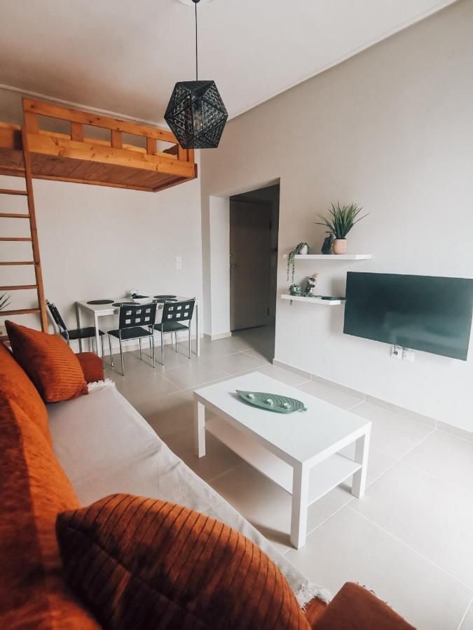 Efrosini'S By The Sea Apartment Chalkís Esterno foto