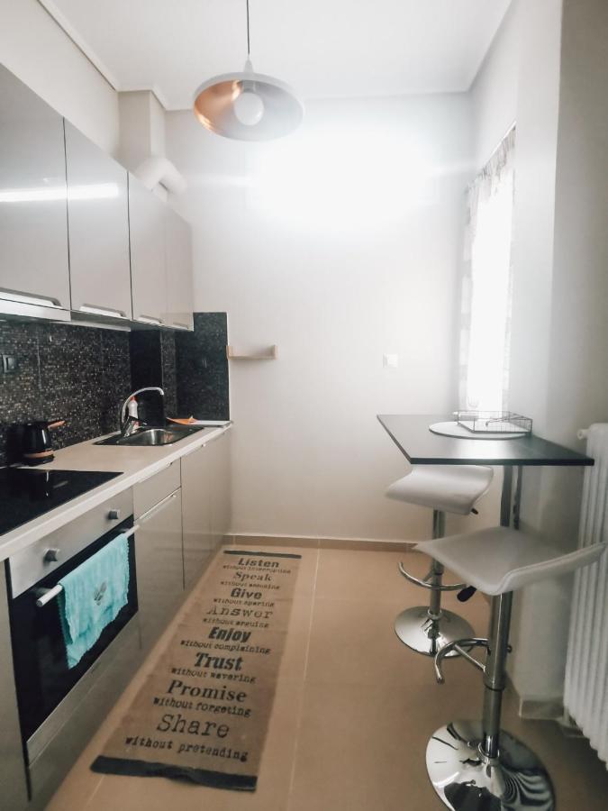 Efrosini'S By The Sea Apartment Chalkís Esterno foto