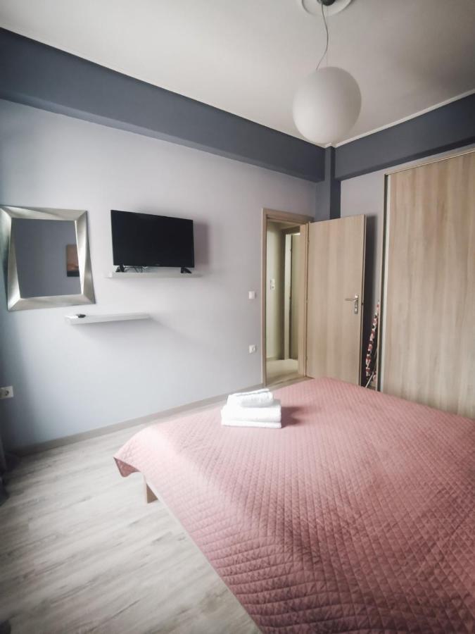 Efrosini'S By The Sea Apartment Chalkís Esterno foto